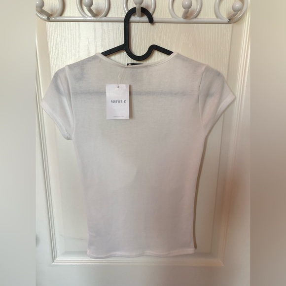 FOREVER21 White Knit Top (SIZE S) - Picture 2 of 2